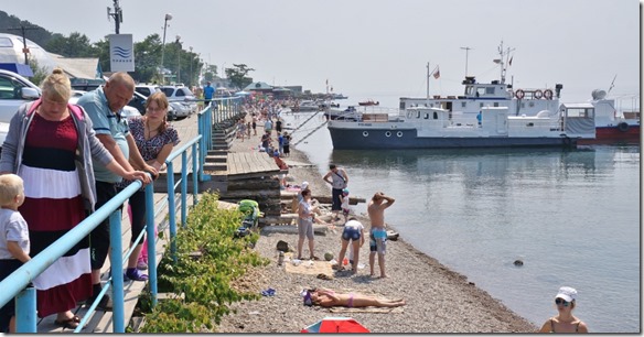 3256 Strandleben am Baikalsee in Listvjanka  (1024x532)