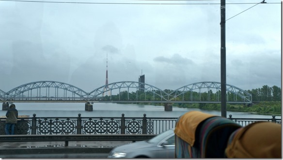 3664 Br&uuml;cke &uuml;ber die Daugava in Riga  (1024x575)