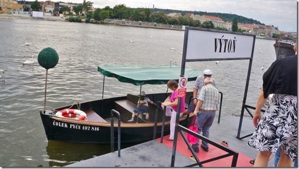 3802mit dieser F&auml;hre kommt man vom Camping auf die Stadtseite  (1024x575)