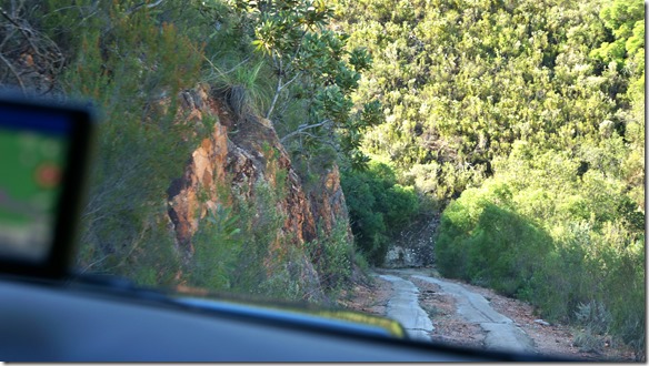 1099 ziemlich eng, nicht = hoffentlich kommt keiner entgegen