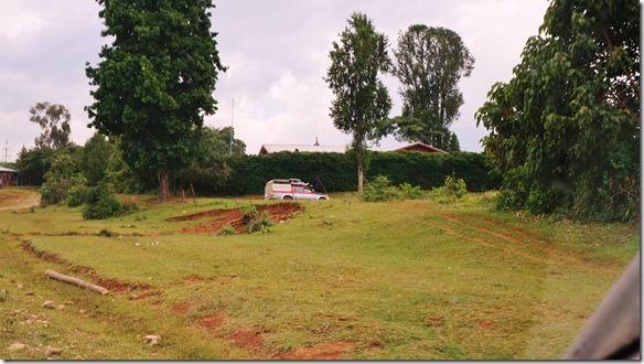 2413 auf dem Weg nach der Elfinesh Schule in Gurage