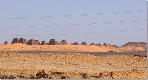 2748 die sudanesischen Piramiden von Meroe