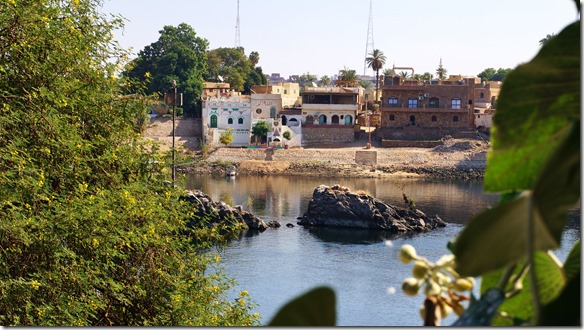2917 ein Blick zurück zur Beiz des nubischen Dorfes