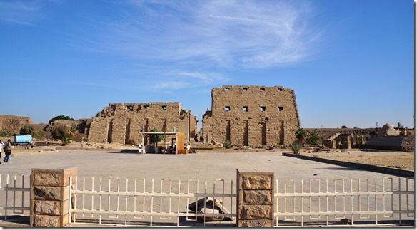 2938 das Dor zum Karnaktempel