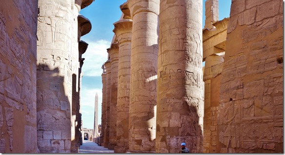 2940 in diesem Tempel sin 134 solche Riesensäulen errichtet