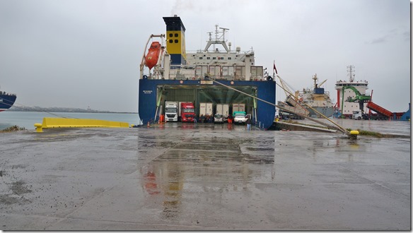 3029 wir mussten lange auf den Ablad warten und noch länger auf unsere Zollvreigabe