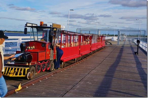 1109 das Z&uuml;glein ist schon mit den n&auml;chsten Besuchern angekommen