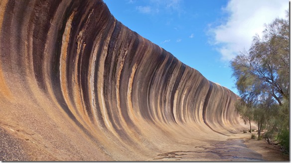 1266 eine erstaunliche Gesteinsformation in der man nicht surfen kann