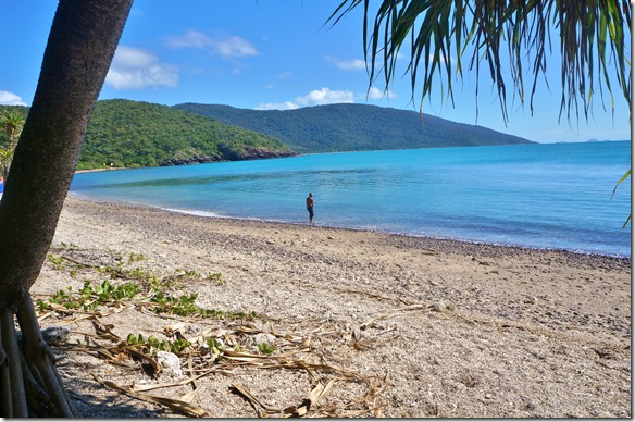 2585 ein einsamer Fischer der nichts gefangen hat, darum habe ich ihm ab dem Parkplatz einen Lift gegeben = ein Australier der gerne erz&auml;hlt