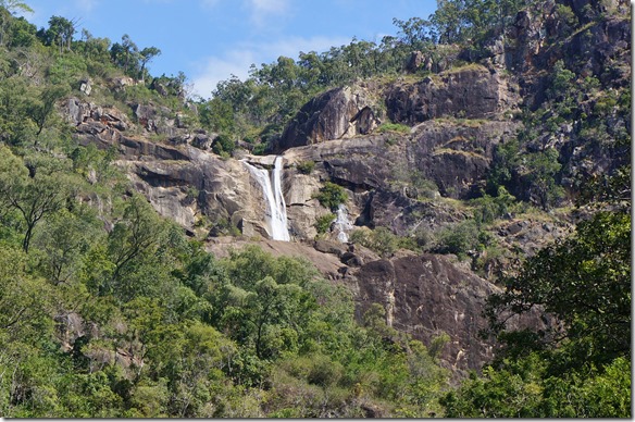 2606 wenigstens f&uuml;hrt diser Bach gen&uuml;gend Wasser somit kann man ihn auch sehen und h&ouml;ren