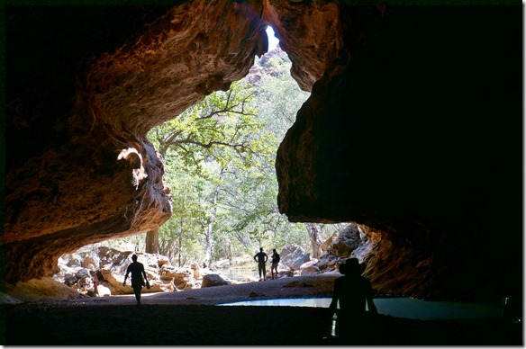 3186 der hintere Aus-Eingang