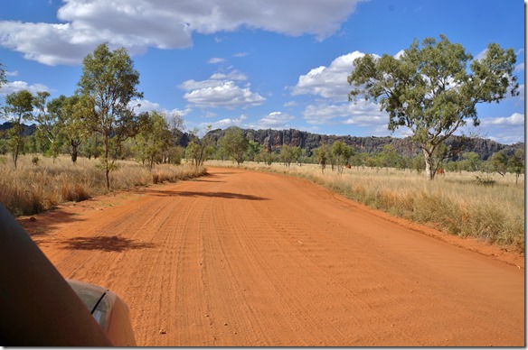 3194 über holperige Strassen geht es zurück zum Windjana Camp
