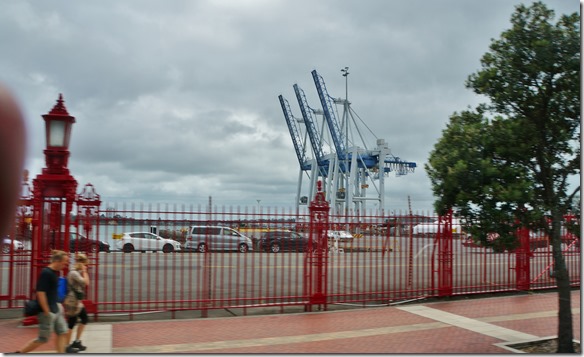 1020 die Hafenkräne von Auckland