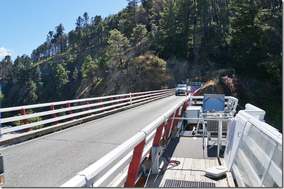 1183 sie ist so hoch, dass man von hier aus Bunggi Jumping macht