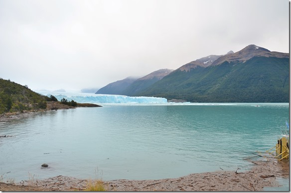 a2119 wir werden event. ein Schauspiel der besonderen Art erleben können -- ein Teil des Gletschers sollte zusammenfallen und dies geschieht nur sehr selten