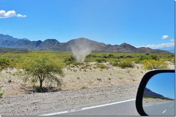 a2411 auf der Weiterfahrt sehen wir Windhosen