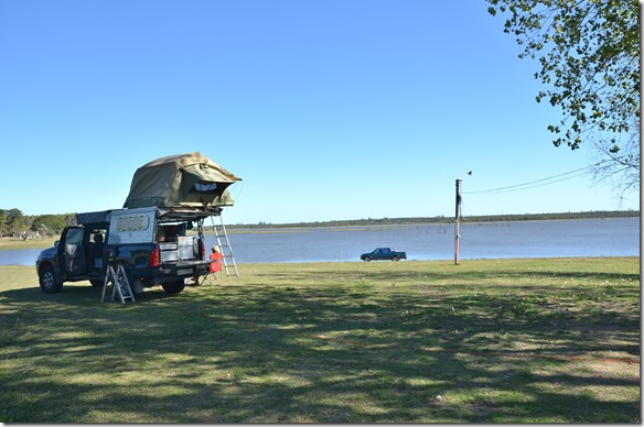 a2550 am Lago de Aresito (die letzte Nacht vor dem Ende unserem ersten Teil Südamerika = am 22.4 geht es zurück in die Schweiz)
