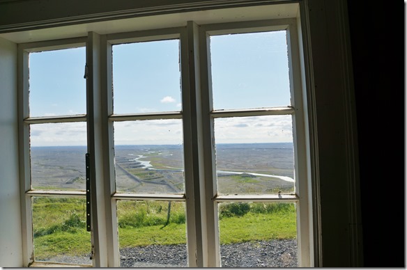 1918 der Ausblick aus der Stube ist traumhaft, aber wenn man die 2 Schlafzimmer sieht mit je 4 Betten (Bettlänge ca. 1,5m) dann estamiert man wieder unsere geheizten Räume