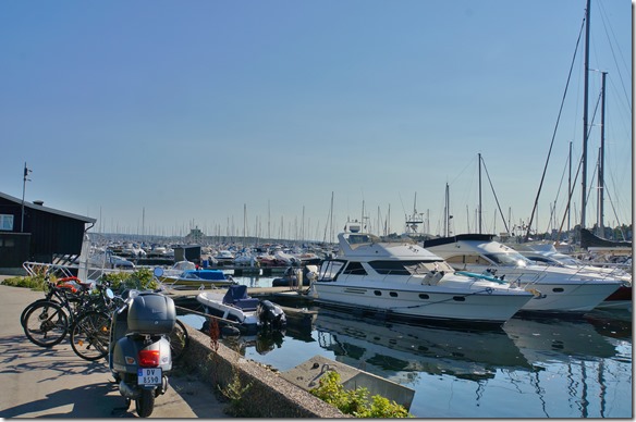 2149 es gibt gemäss dem Reiseguide im Bus ca. 60 solcher Marinas rund um Oslo